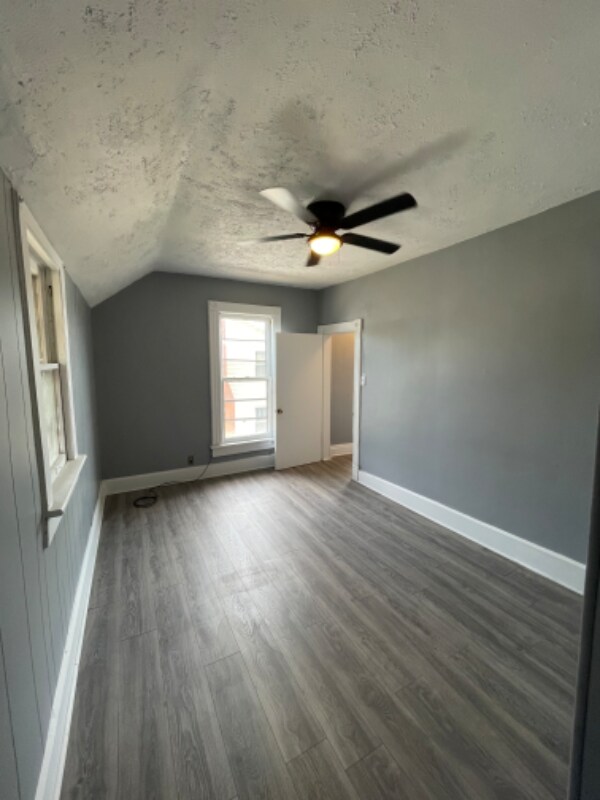 Foto principal - 305 Locust St