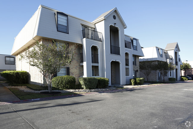 Foto del edificio - Armon Bay Apartments