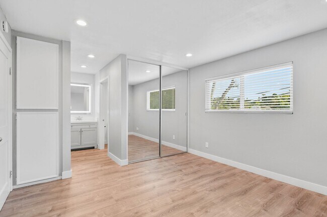 Foto del edificio - Pet Friendly & Remodeled 1BR Condo Near SDSU with Pool and Large Balcony