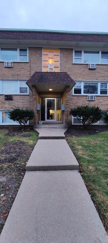 Foto principal - 255 E Oak St