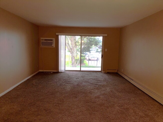 Foto del edificio - 1331 S Finley Rd