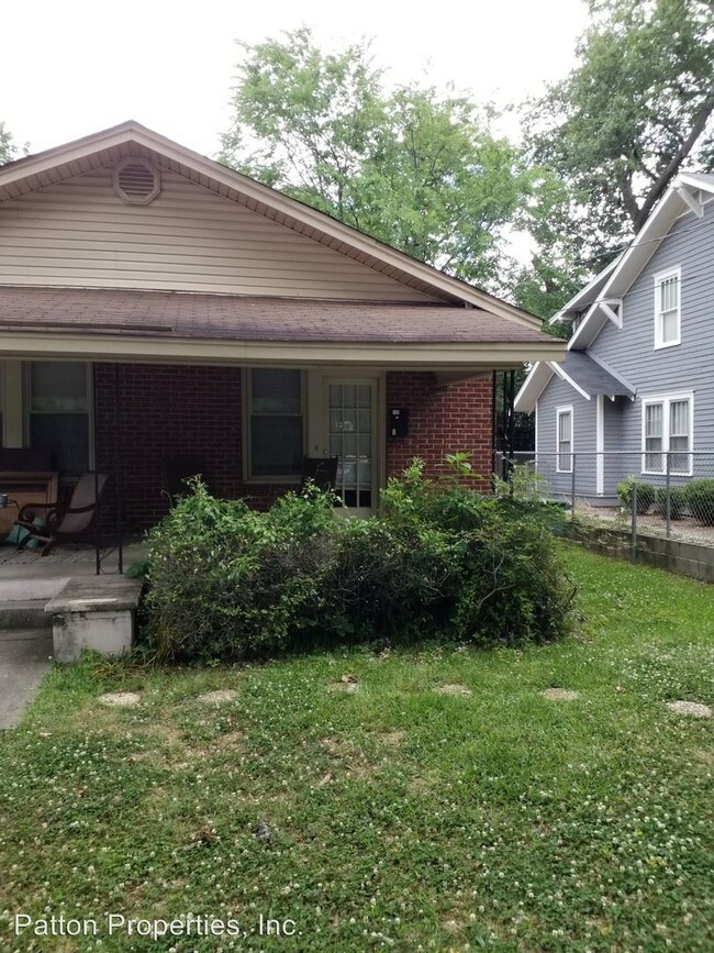 Building Photo - 2323 Blossom St