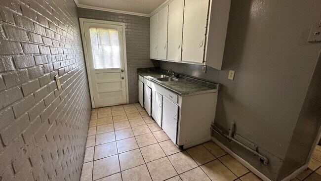 Foto del edificio - Two Bedroom Apartment in Lafayette!