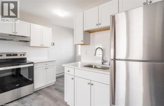 Photo du bâtiment - 81 Gibson Ave