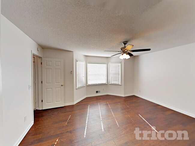 Foto del edificio - 244 Chastain Way