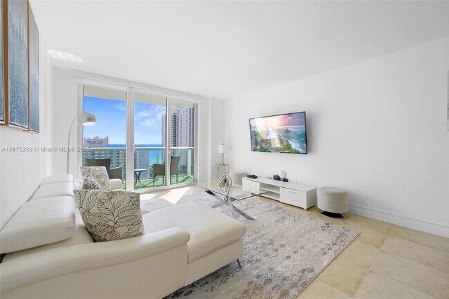 Foto del edificio - 19370 Collins Ave
