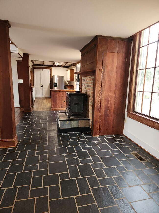 Building Photo - 3553 Forest Grove Rd