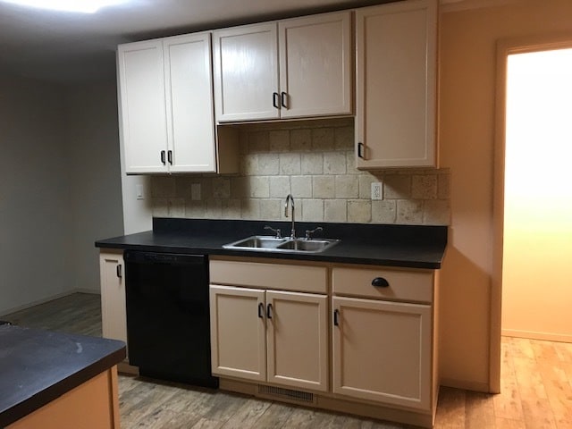 Kitchen - 1520 4th Ave
