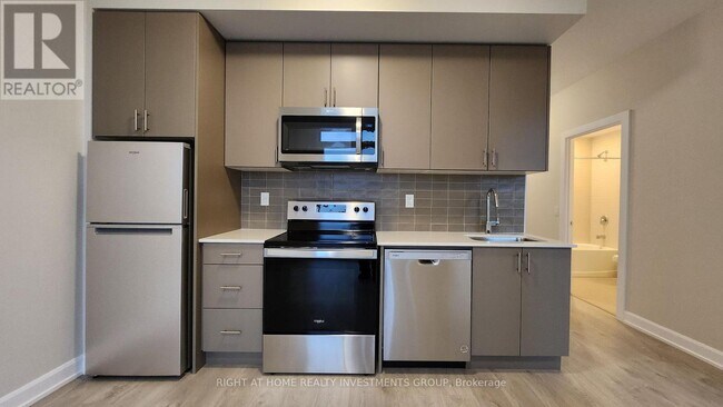 Photo du bâtiment - 3220-3220 William Coltson Ave