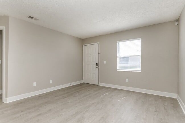 Building Photo - 16 Las Brisas Way