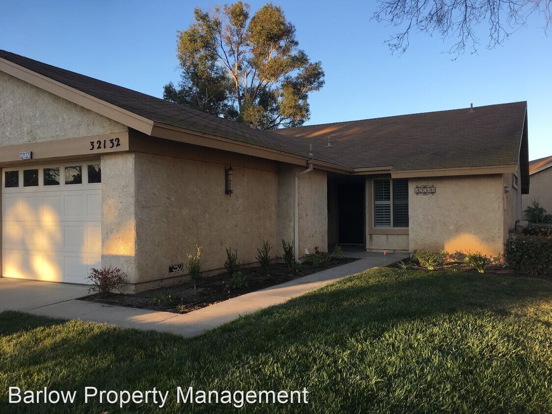 Foto principal - 2 br, 2 bath House - 32132 Village 32