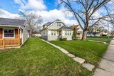 Primary Photo - 5833 N 32nd St