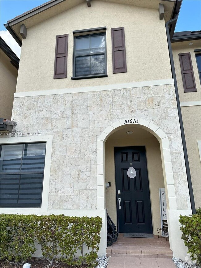 Building Photo - 10610 West 33rd Ct