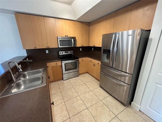 Building Photo - 9108 SW 211th Ln