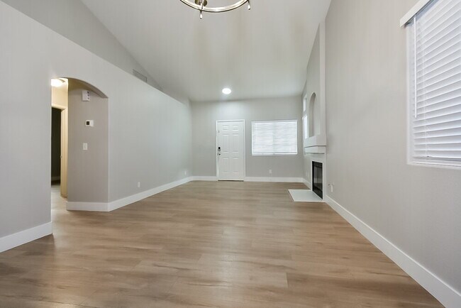 Building Photo - 6479 Lone Peak