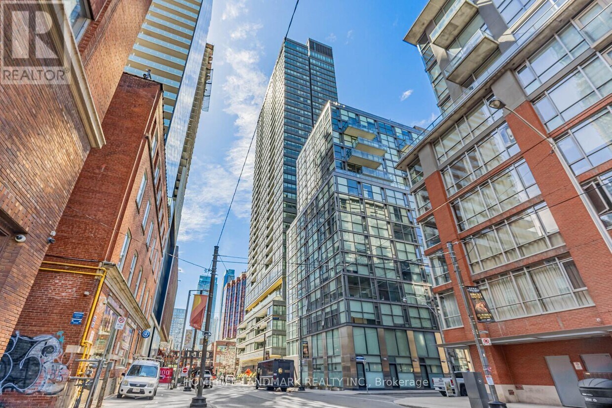 Photo principale - 8-608 Charlotte St