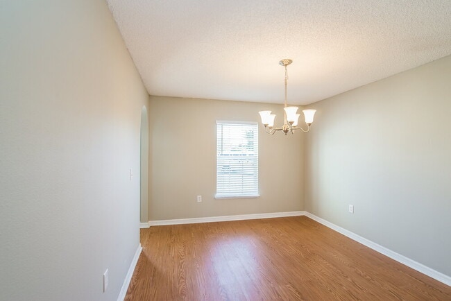 Building Photo - 8730 Lancashire Dr