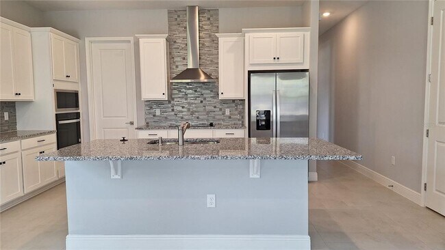 Foto del edificio - 13304 Leggett Aly