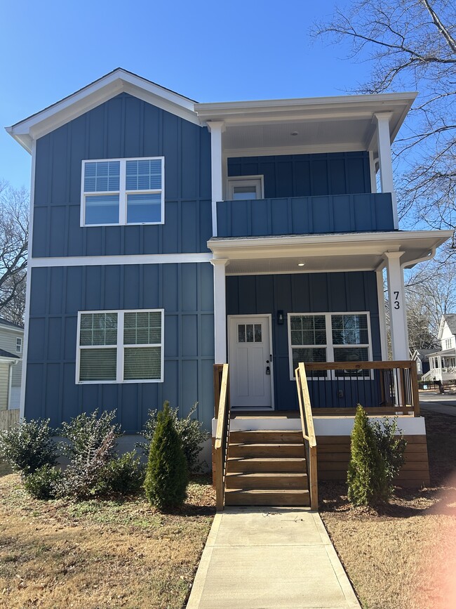 Photo - 73 Whitefoord Ave SE House