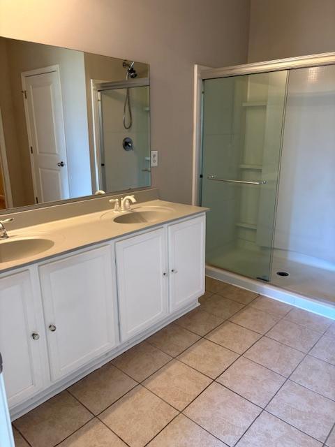 Foto del edificio - 842 Hayes Point Cir