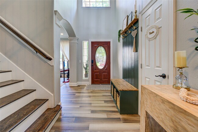 Foto del edificio - 6206 Clear Canyon Dr