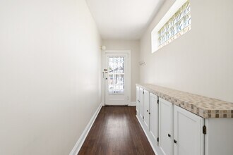 Building Photo - 4916 Robert Ave