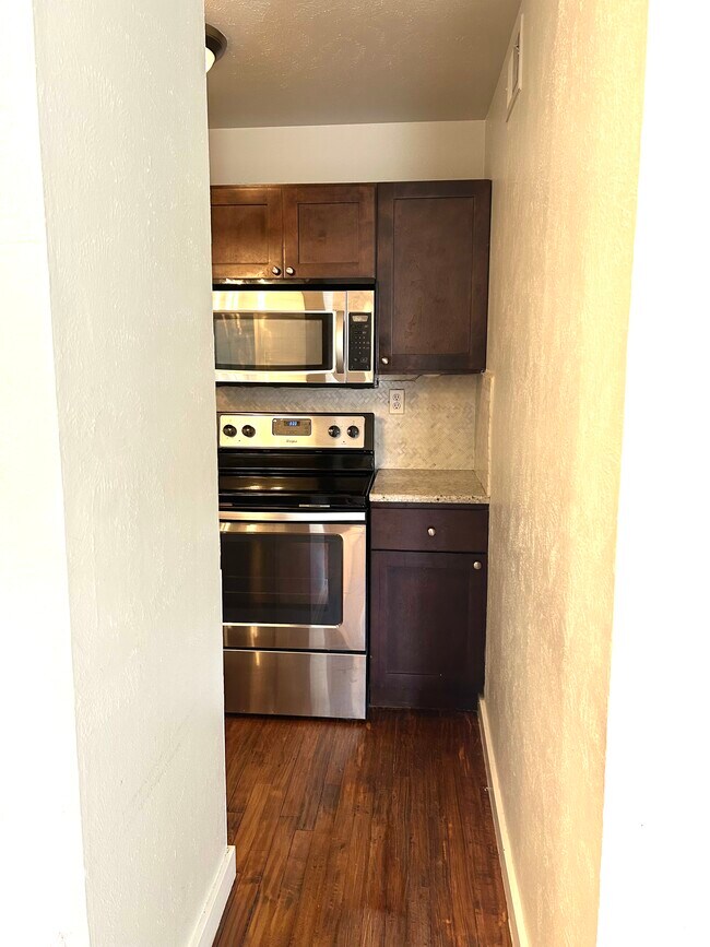 Foto del edificio - 4004 Gilbert Ave