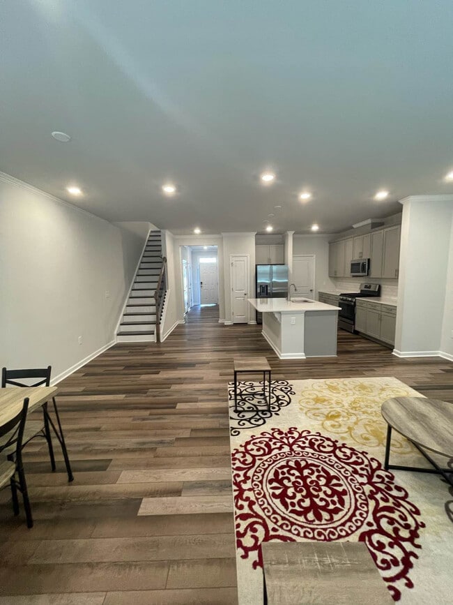 Building Photo - Room in Townhome on Hazy Hills Ln