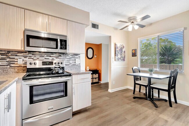 Foto del edificio - 14376 Amberly Ln
