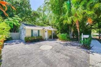 Building Photo - 6290 SW 70th St