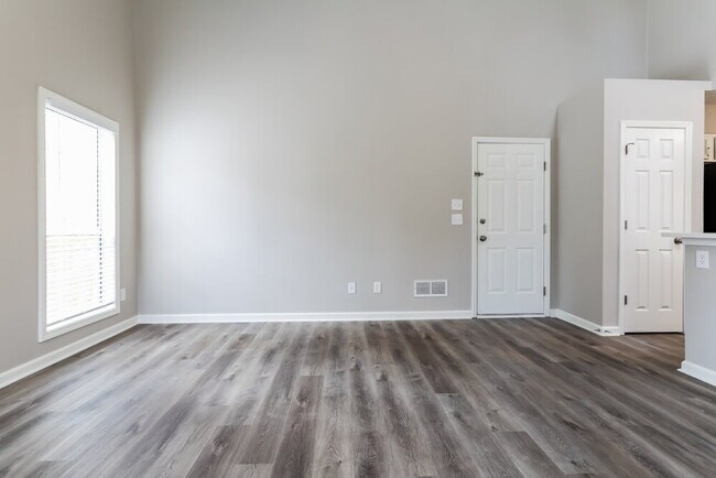 Building Photo - 25 Karen Camille Dr NW