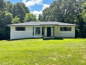 Building Photo - 7714 Basswood Dr