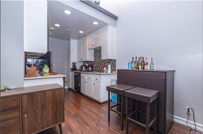 Foto del edificio - 5460 White Oak Ave