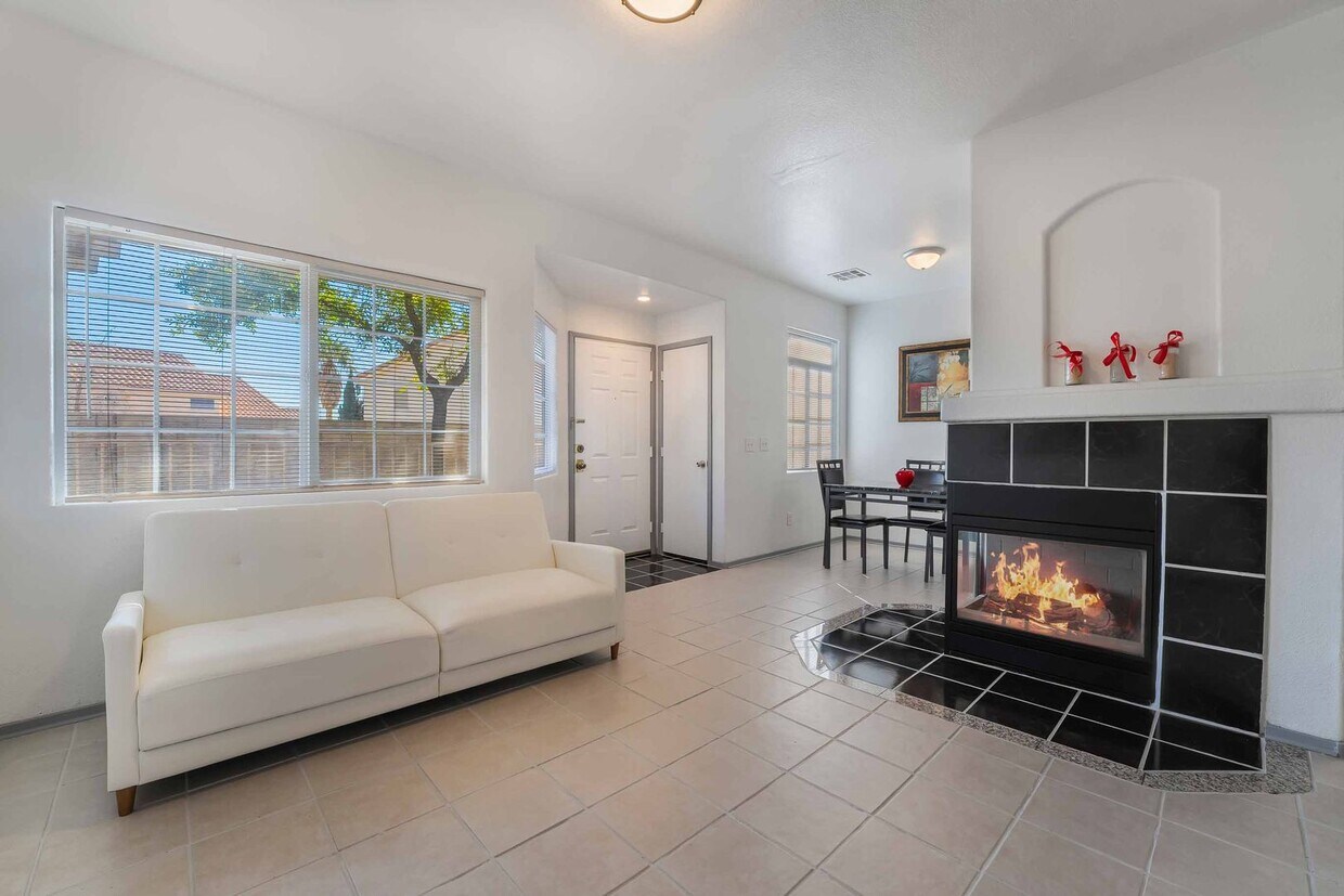 Primary Photo - Home With Modern Upgrades! *Unfurnished op...