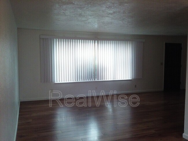 Foto del edificio - 1125 SW Bridge St