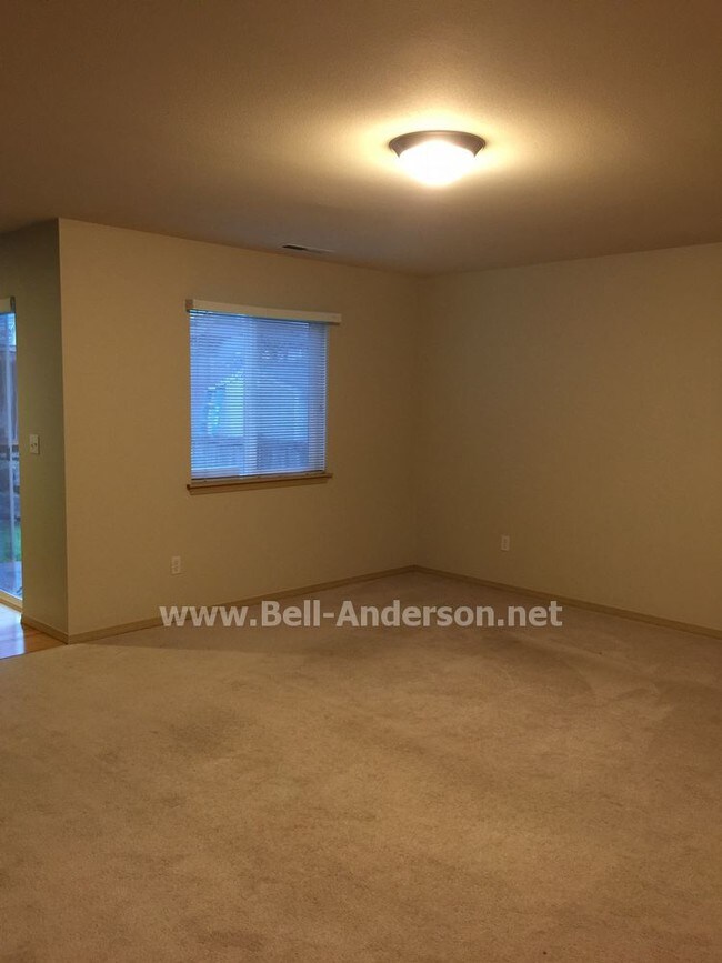 Foto del edificio - 306 Kirkland Ave SE
