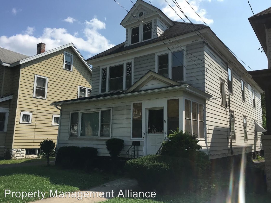 Primary Photo - 113-115 Lilac St