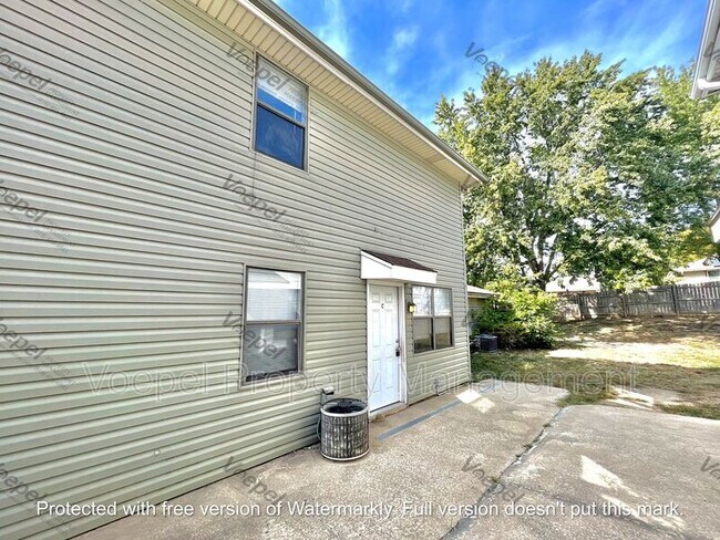 Building Photo - 8710 NW 82 Terrace