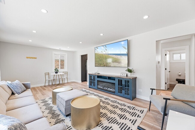 Building Photo - 1023 S Wolf Rd