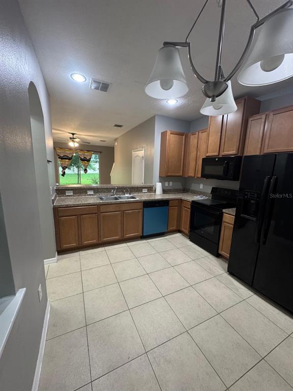 Foto del edificio - 2121 Broadway View Ave