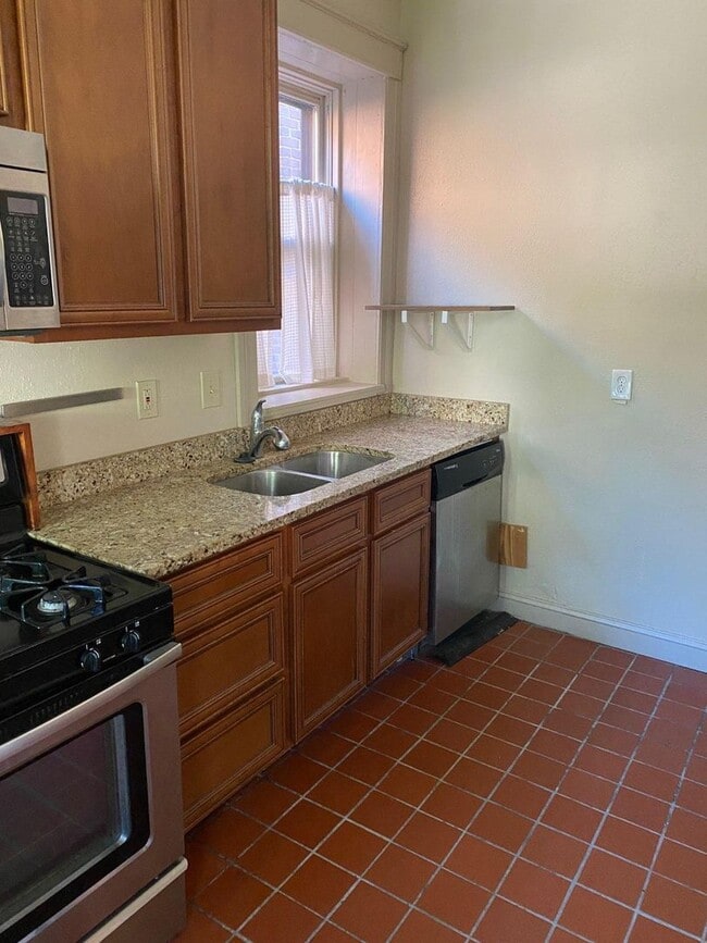 Building Photo - 4451 Pershing Ave