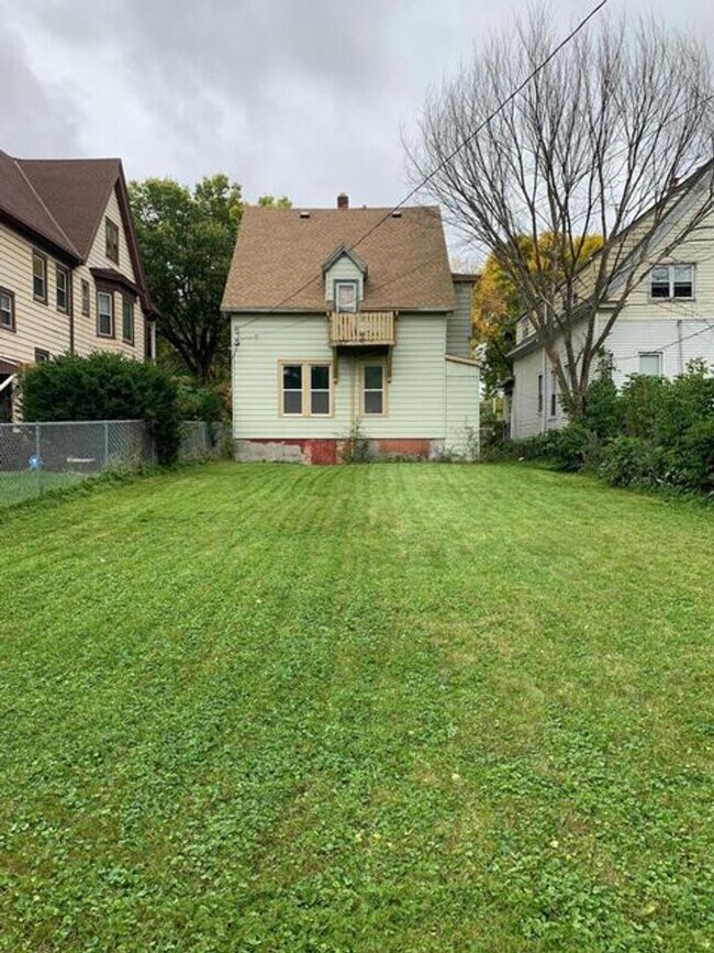 Foto del edificio - 3043 N 5th St