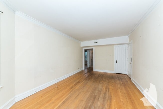 Building Photo - 3711 N Hoyne Ave