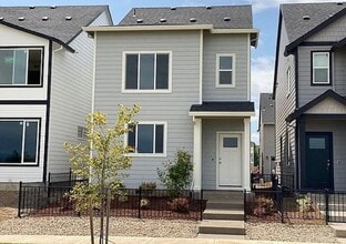 Building Photo - 2111 Colby Ln