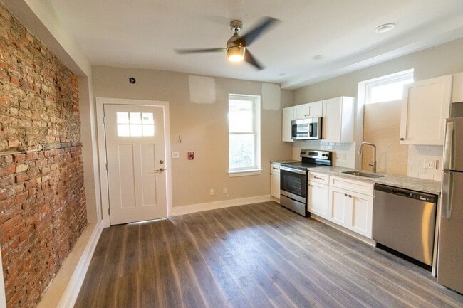 Foto del edificio - 4629 E Thompson St