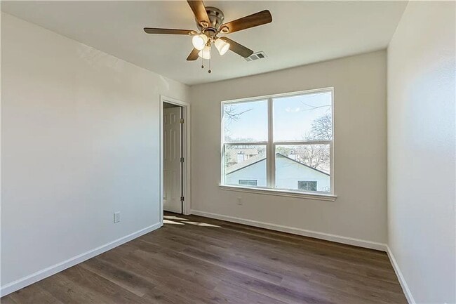 Building Photo - Modern Comfort Meets Relaxed Living in This Bright, Stylish Home with a Private Backyard Oasis