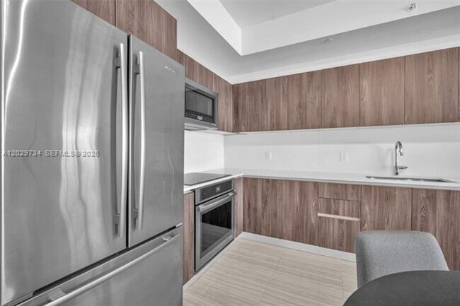 Foto del edificio - 2960 NE 207th St