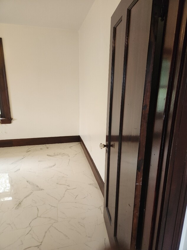 Building Photo - 1192 Overlook Ave