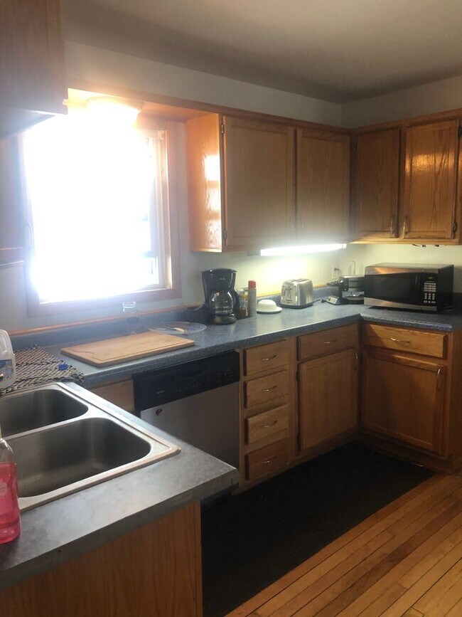 Foto del edificio - 821 6th St SE