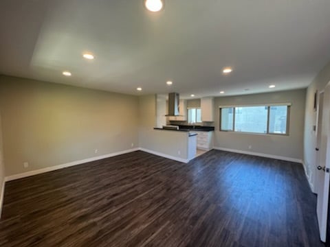 Building Photo - 7925 Vineland Ave